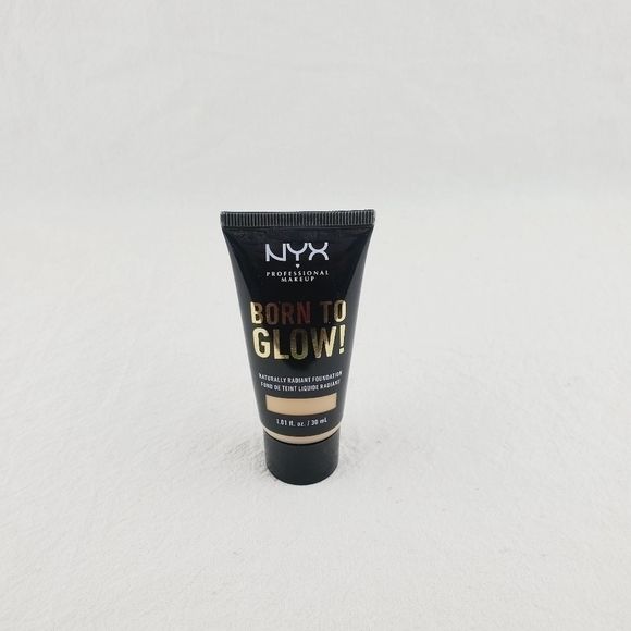 3 FOR $15 💟💟  NYX Born To Glow Naturally Radiant Foundation - Picture 4 of 5